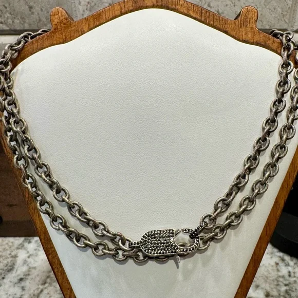 Textured Gunmetal Chain Necklace with Padlock Clasp - Picture 6 of 6